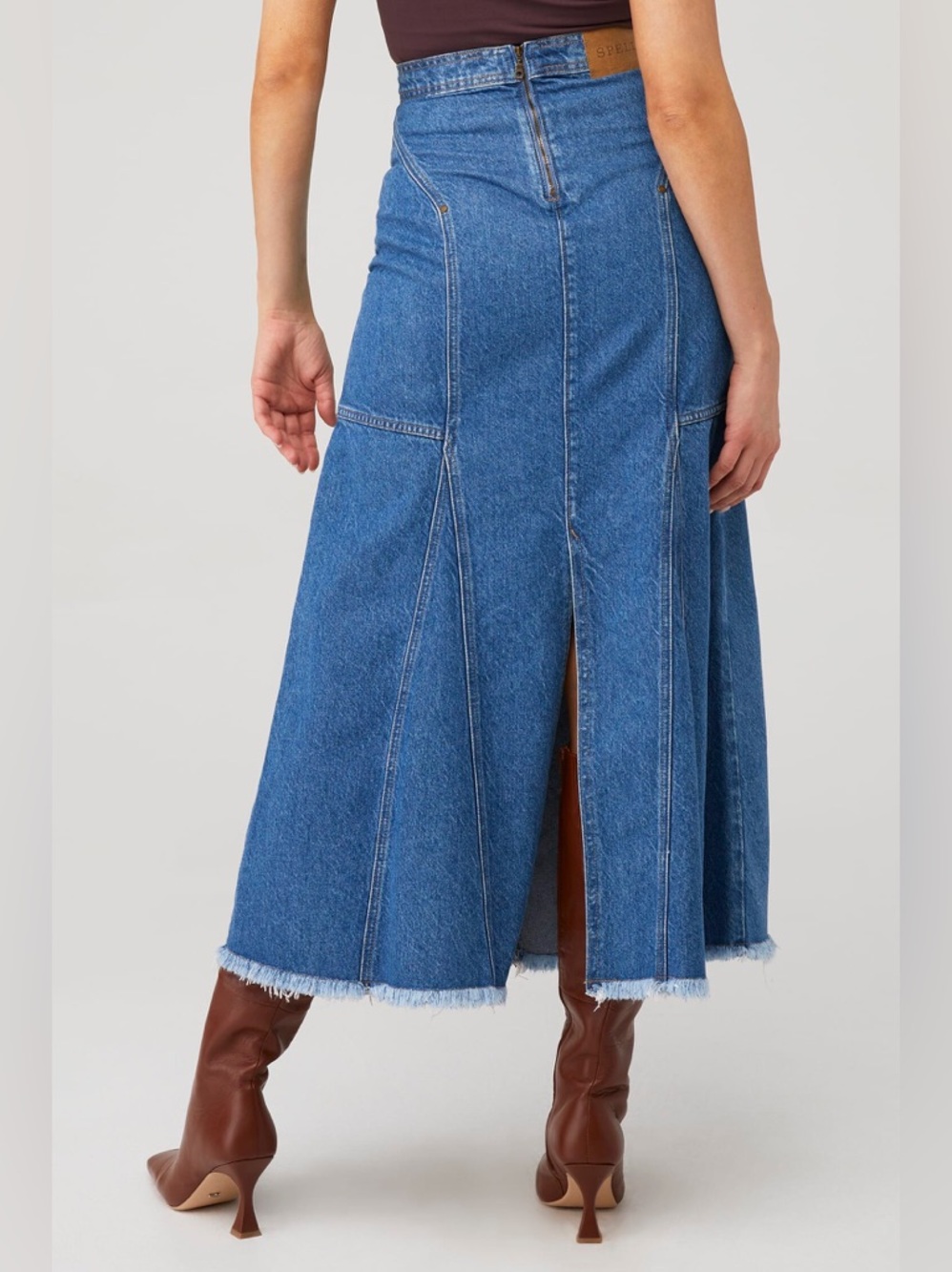 SPELL MUSE DENIM MAXI SKIRT
Size XS retails $229 - Picture 2 of 12